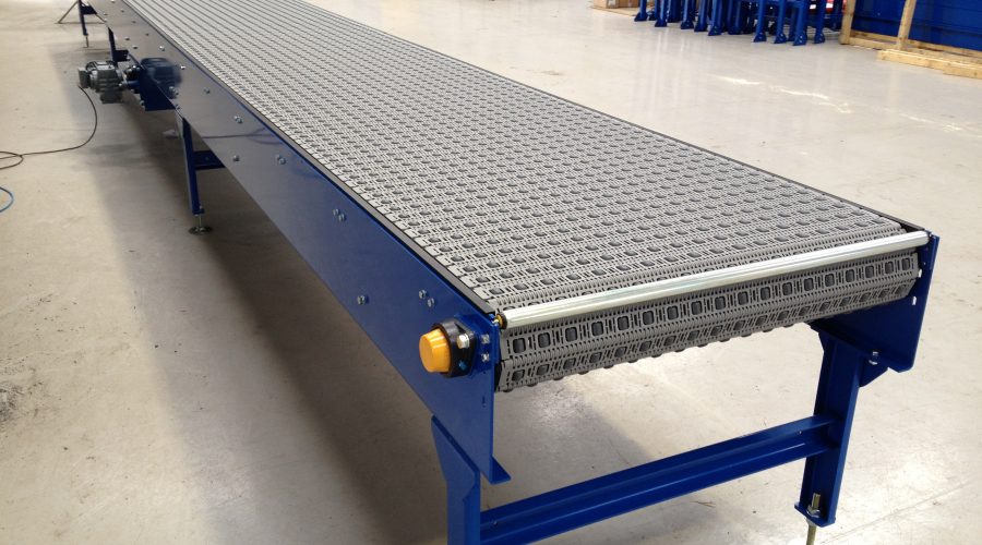 Modular Belt with Transverse Rollers for manual sort